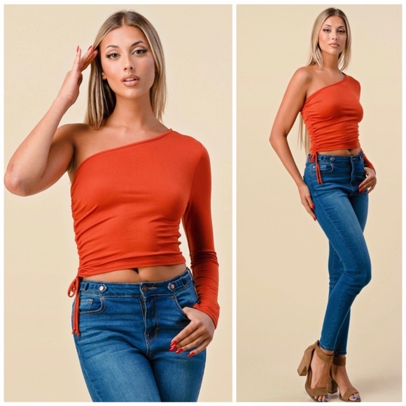 One shoulder ruched top - Picture 1 of 4